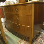 696 1354 CHEST OF DRAWERS